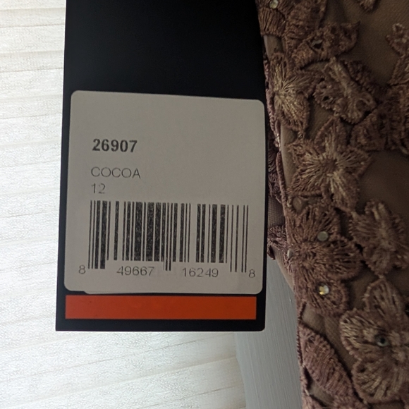 NWT La Femme Short Sleeve Tulle Ball Gown Size 12 Cocoa Lace Rhinestones - Picture 7 of 8